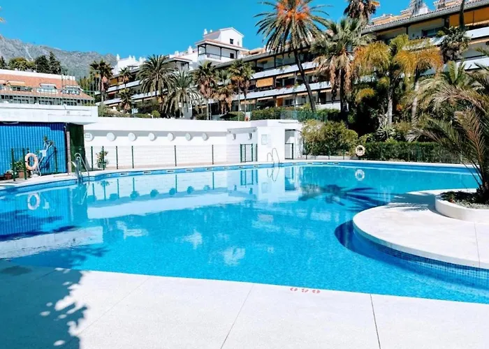 La Carolina Pool View Apartmán *