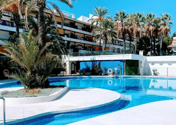La Carolina Pool View Apartmán
