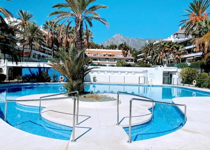 La Carolina Pool View * 马尔韦利亚